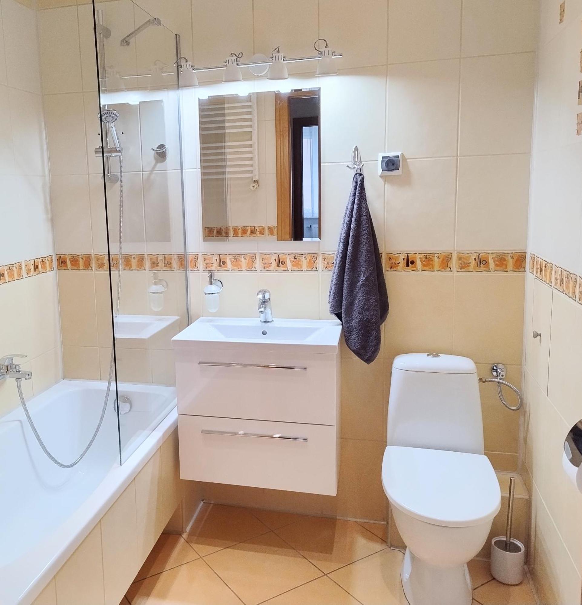 Tektoniczna Slichowice, Targi Apartment Kielce